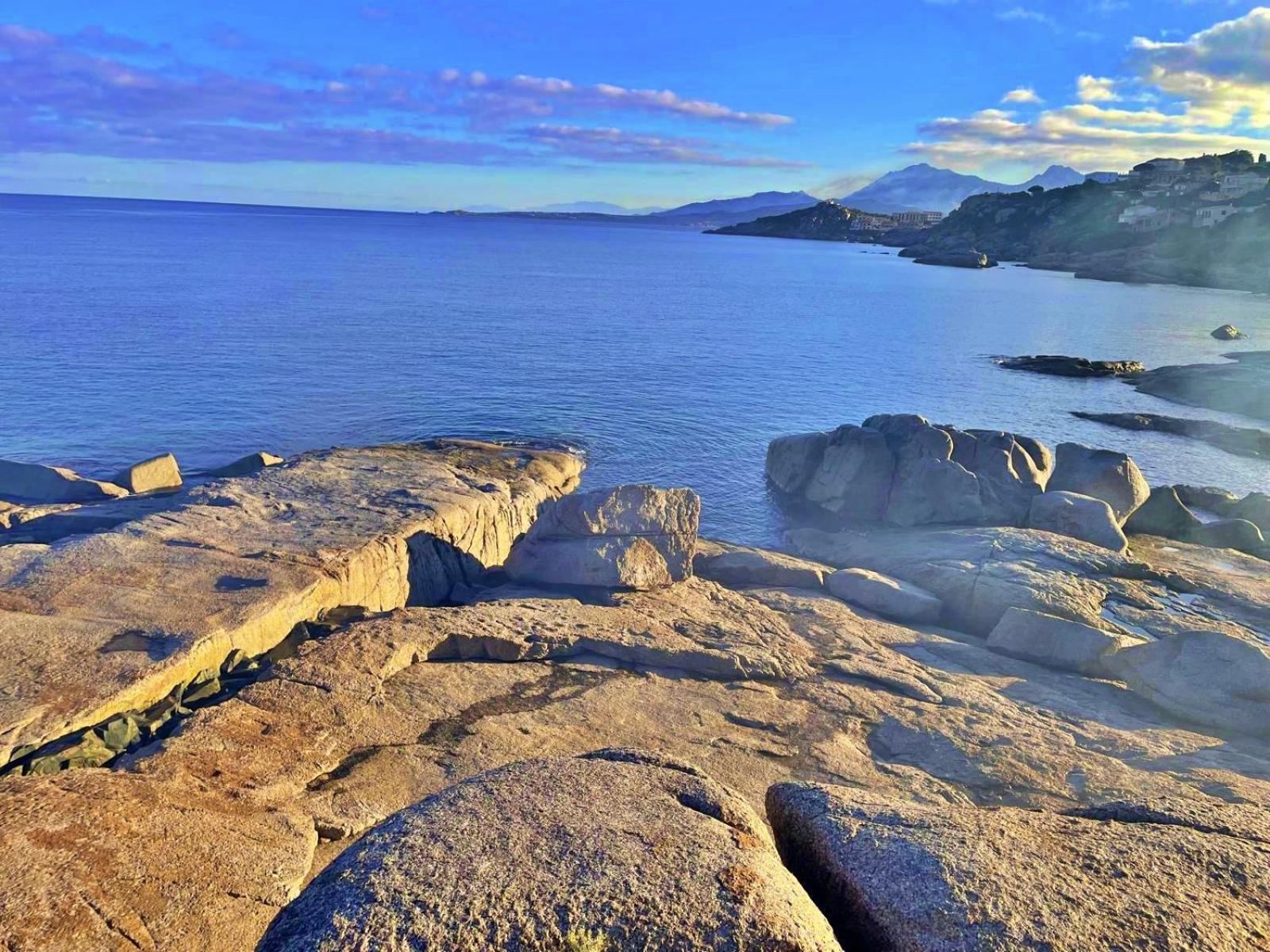 Les Pieds Dans L'Eau T2 E Apartamento Calvi  Exterior foto